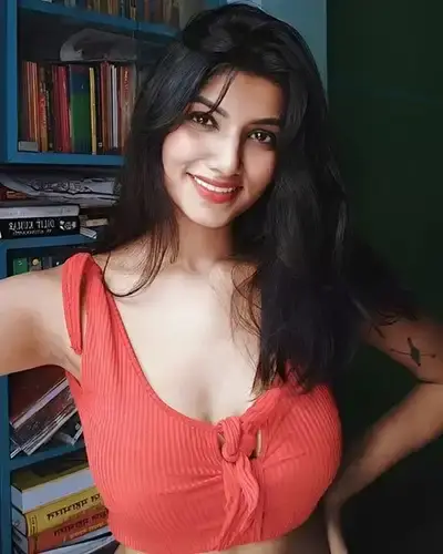 Hukeri Call Girl